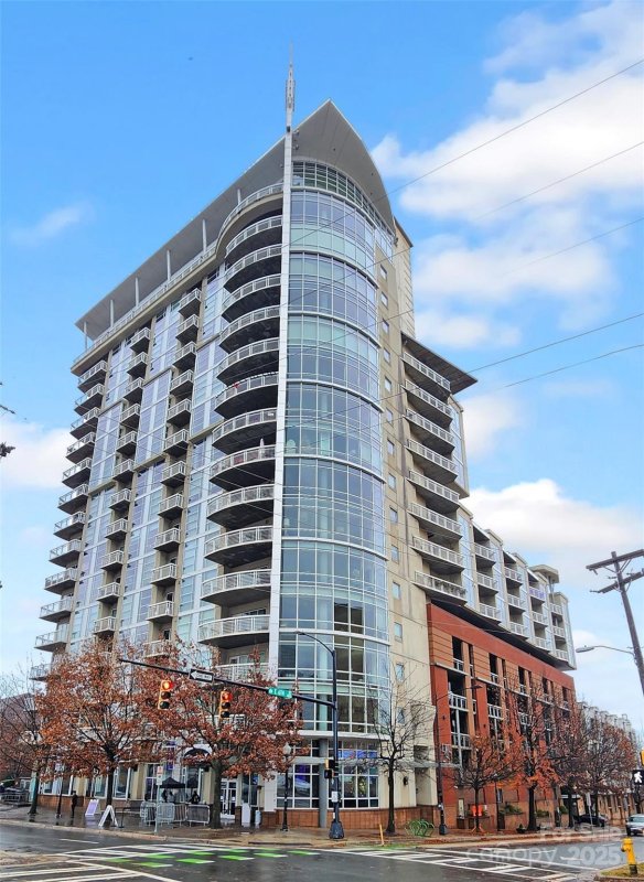 505 E 6th Street 301