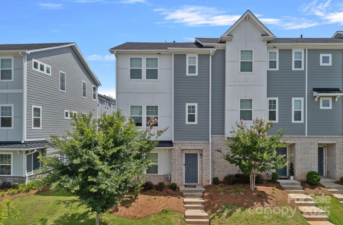 2426 Arbor Loop Drive