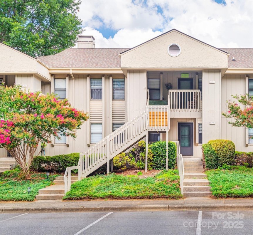1103 Abbey Circle