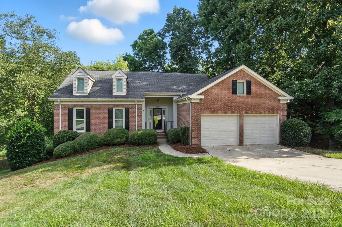 15126 Stonegreen Lane