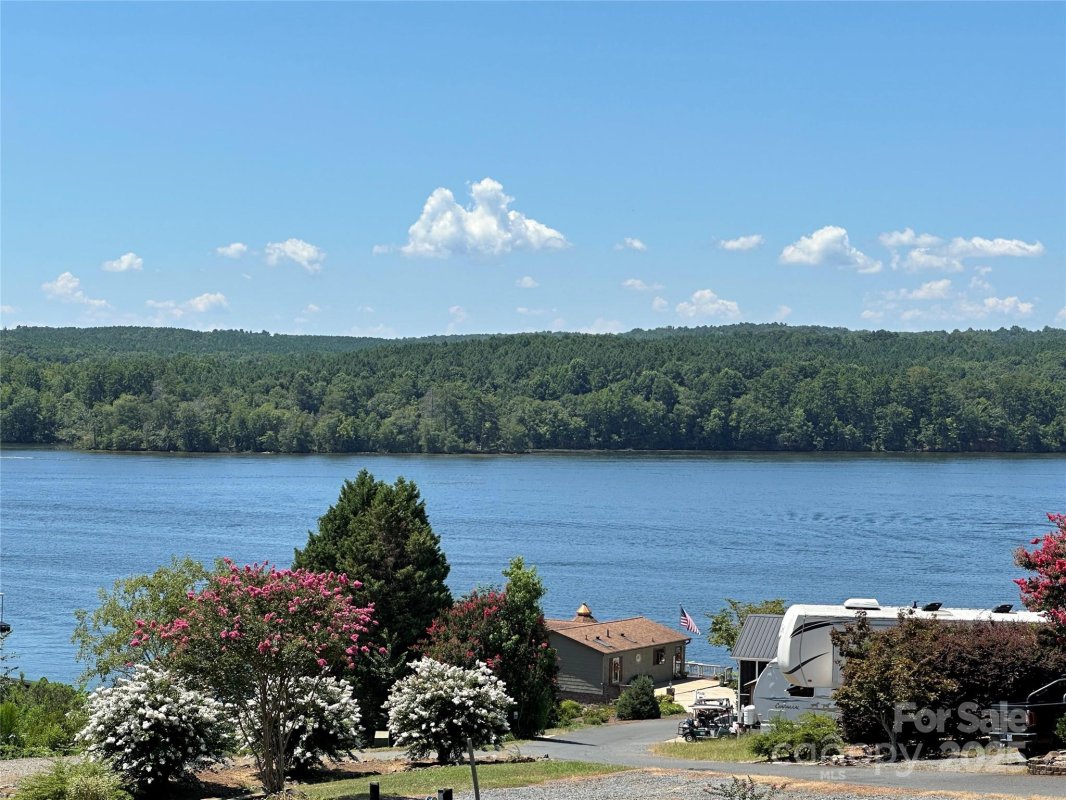 133 Lake View Drive