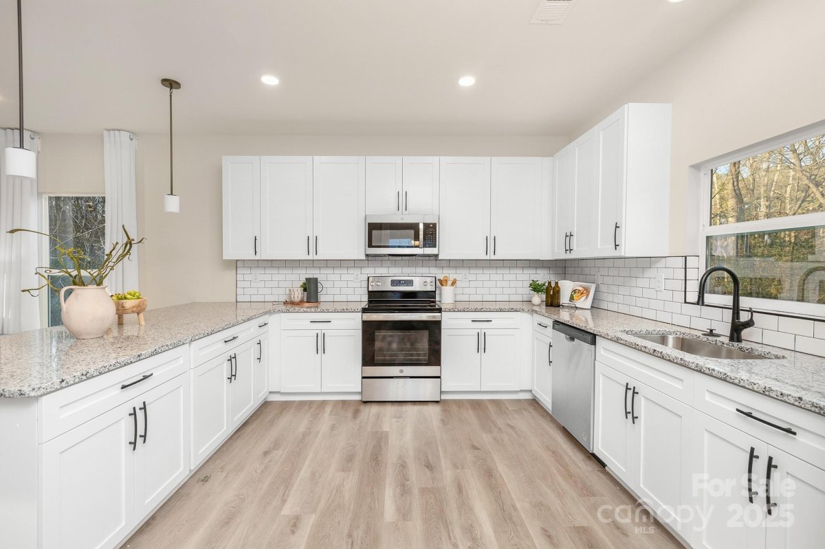 804 Plaza Walk Drive
