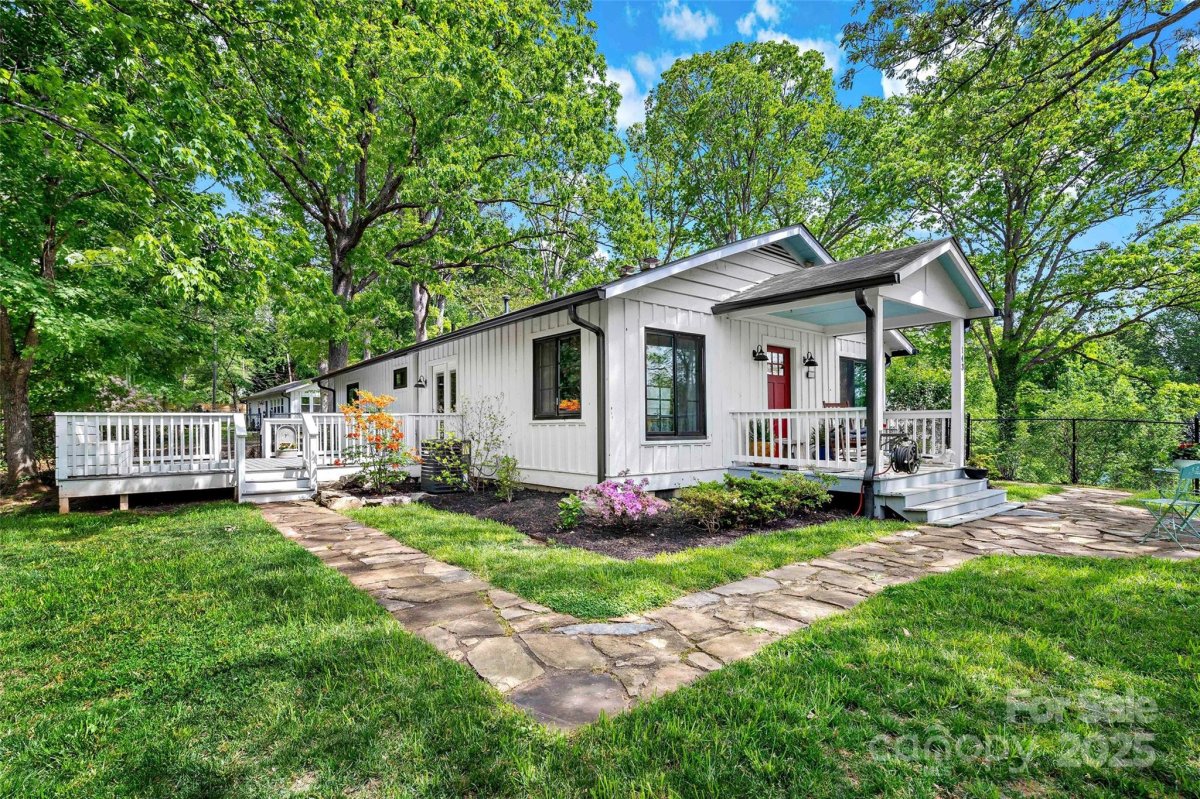 143 Beverly Road