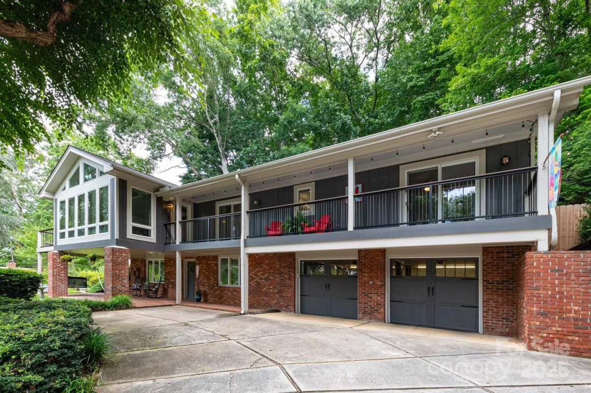 95 Harmon Avenue