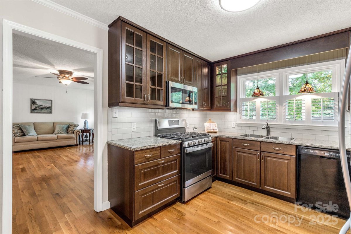 289 Tanager Drive