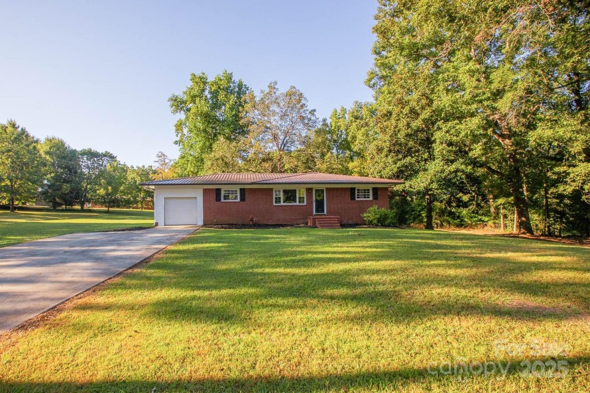 2148 Marwood Lane