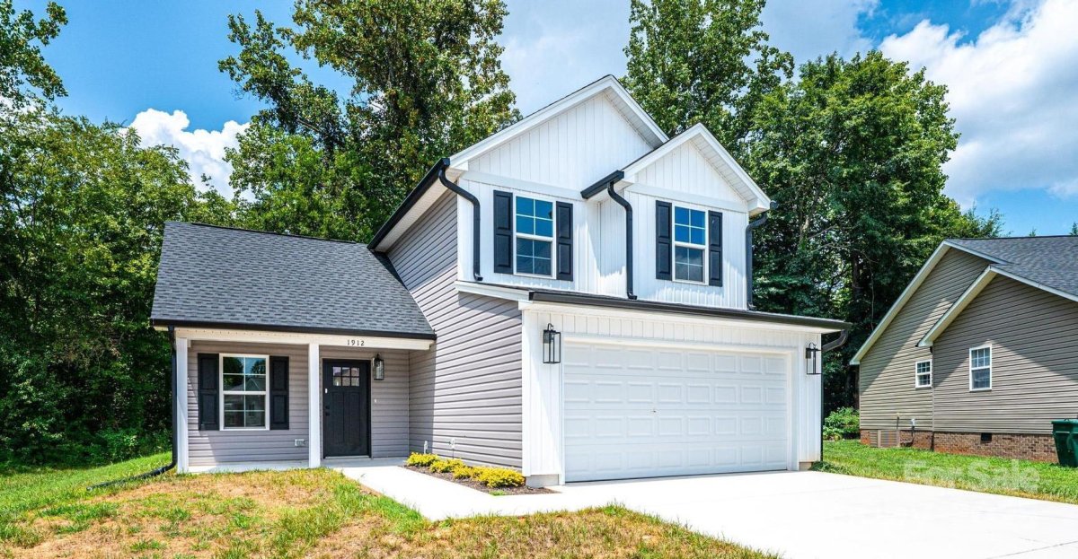 1912 Maius Drive