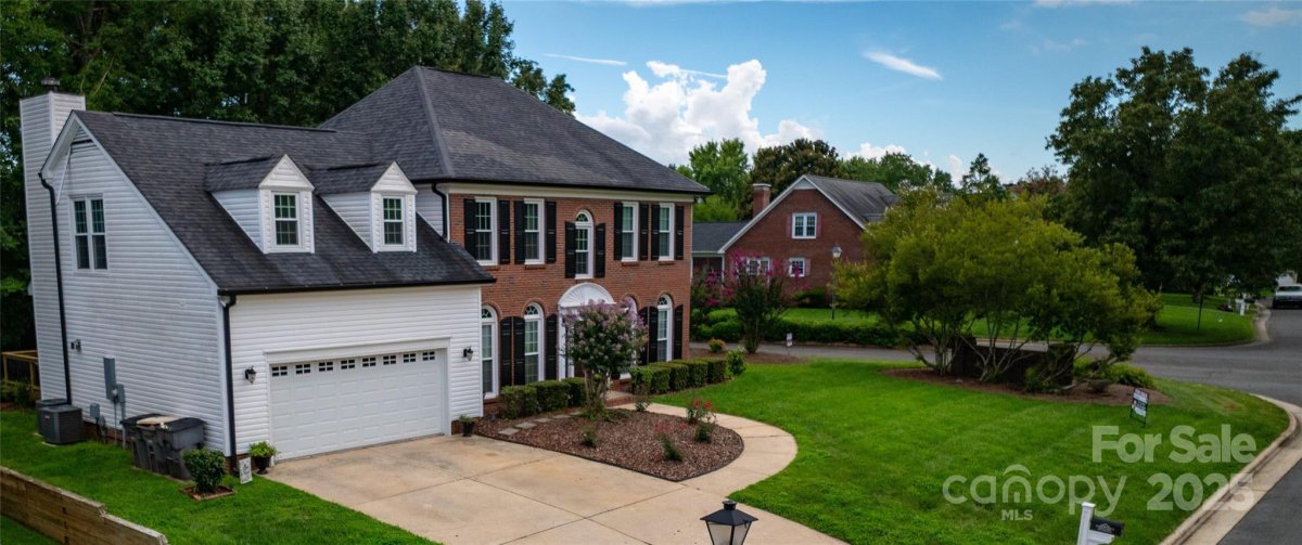 2605 Lamplighter Drive