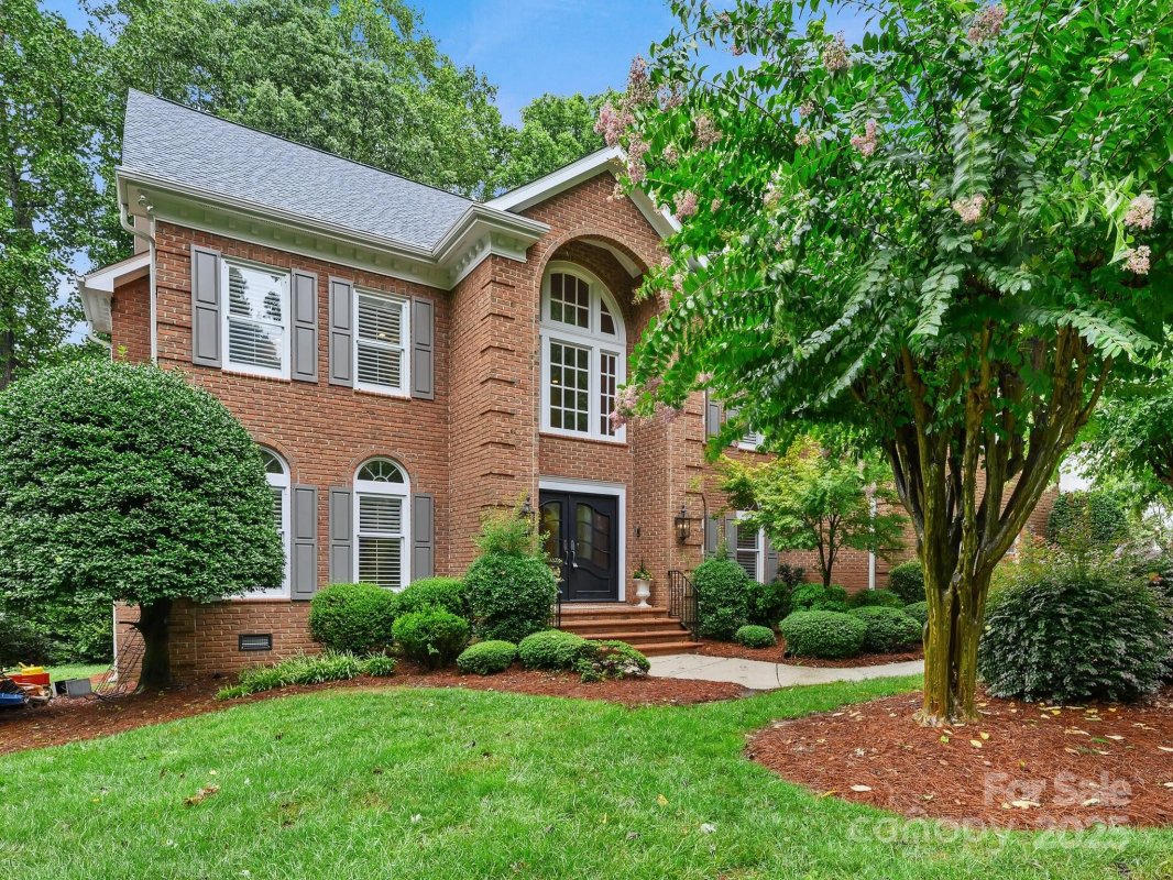 7312 Willesden Lane