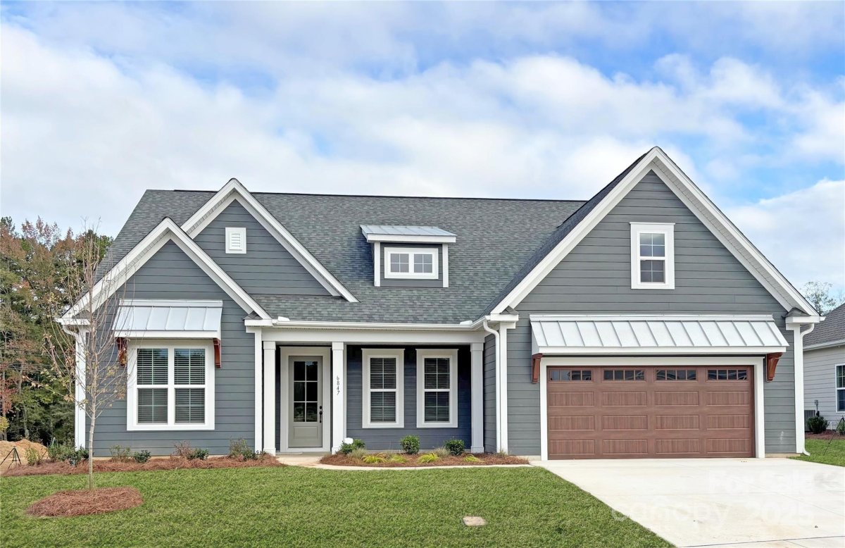 6847 Glen Abby Lane