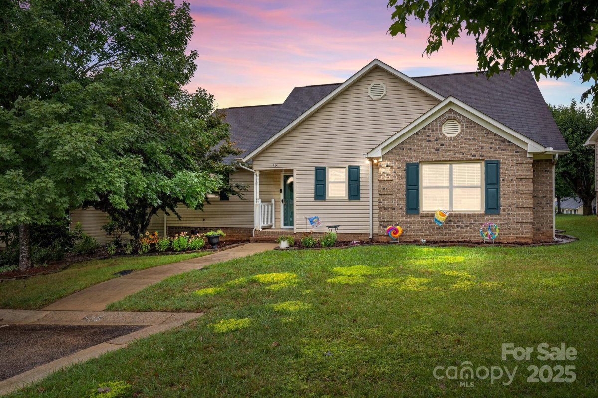 315 Hidden Creek Circle