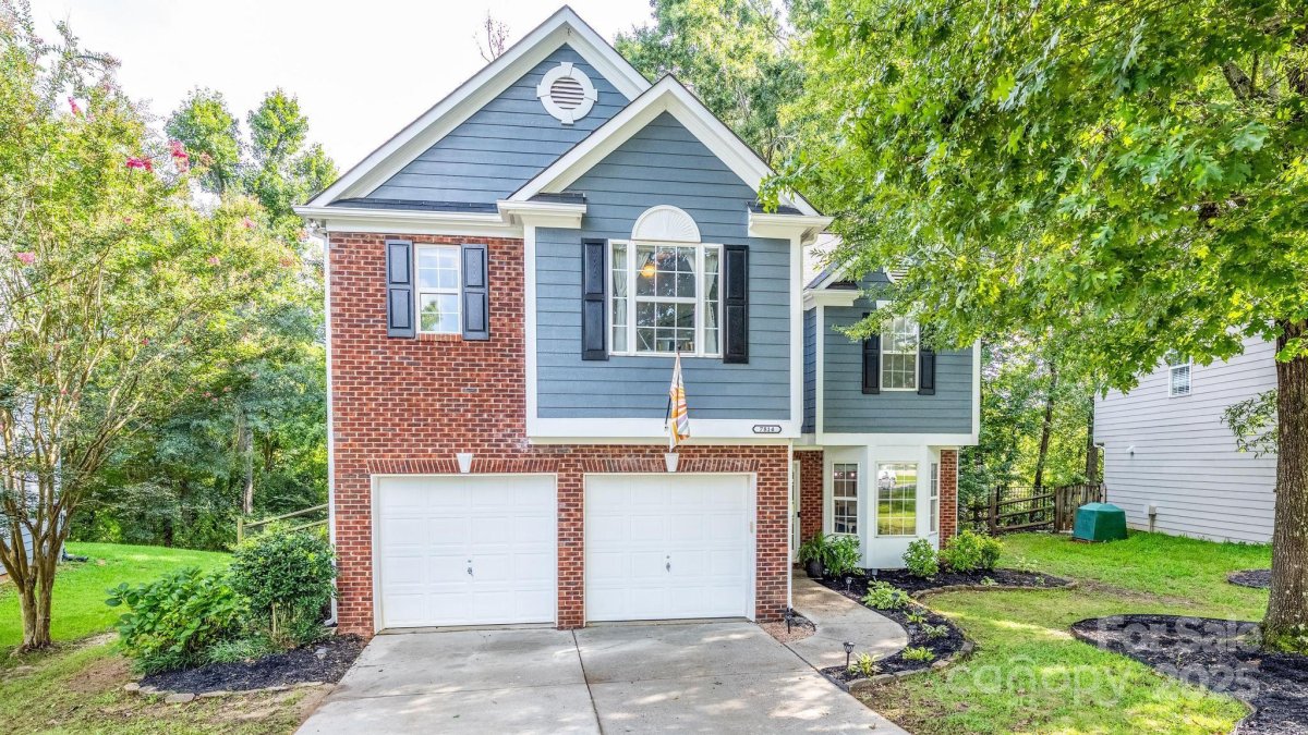 7814 Leisure Lane
