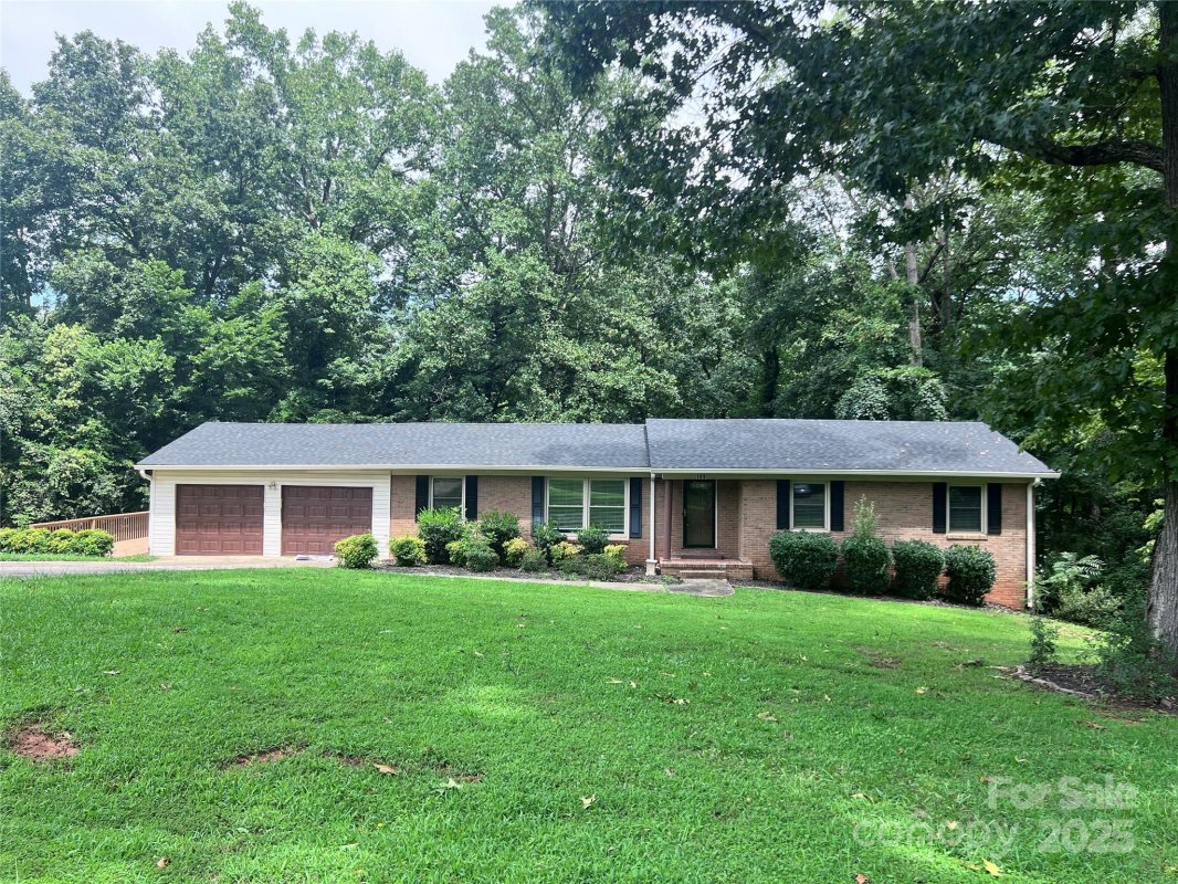 109 James Drive