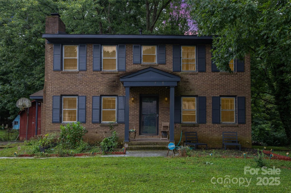 6821 David Avenue