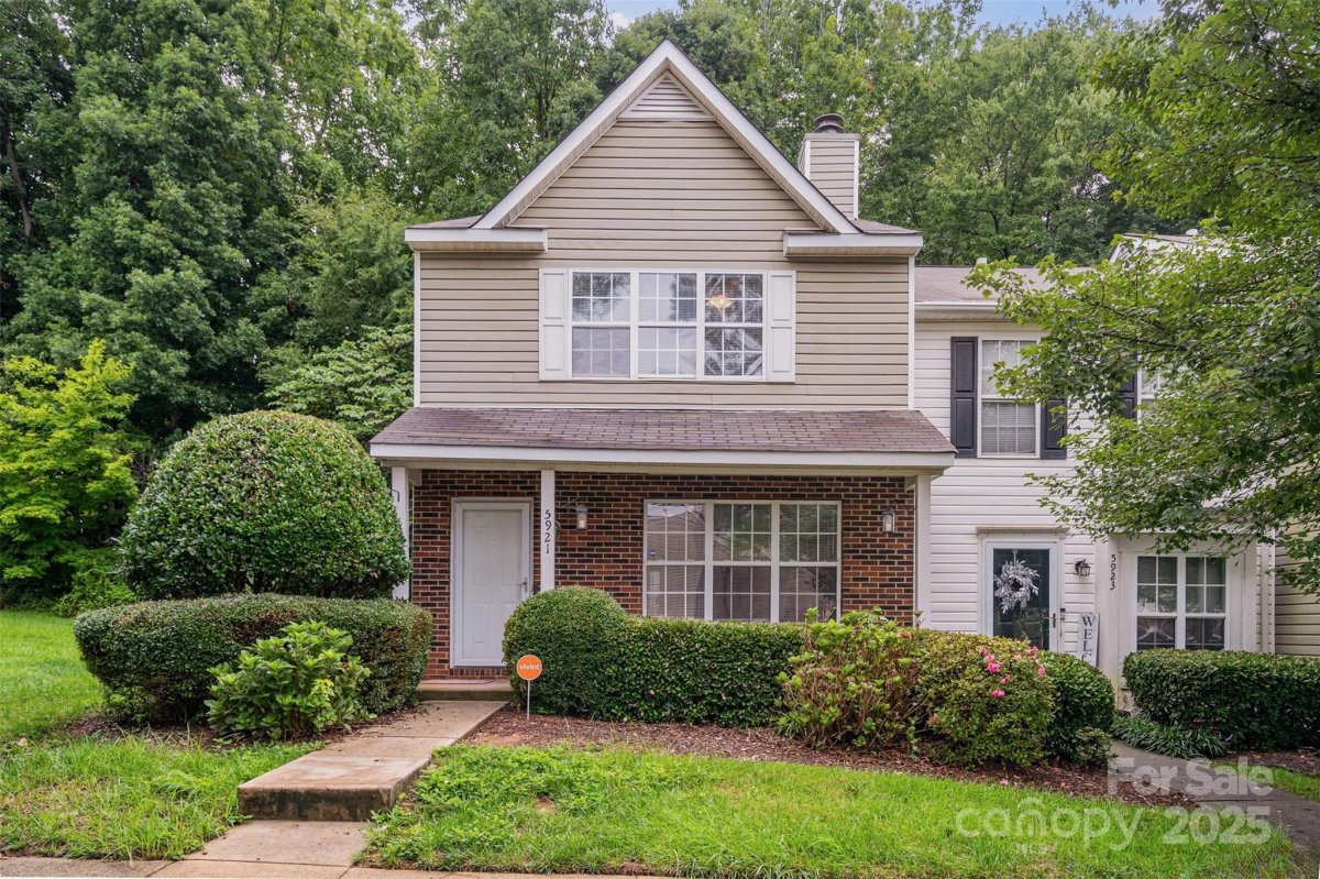 5921 Cougar Lane
