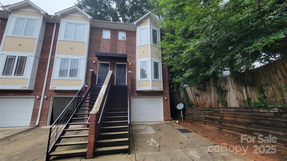 1151 Kurt Court