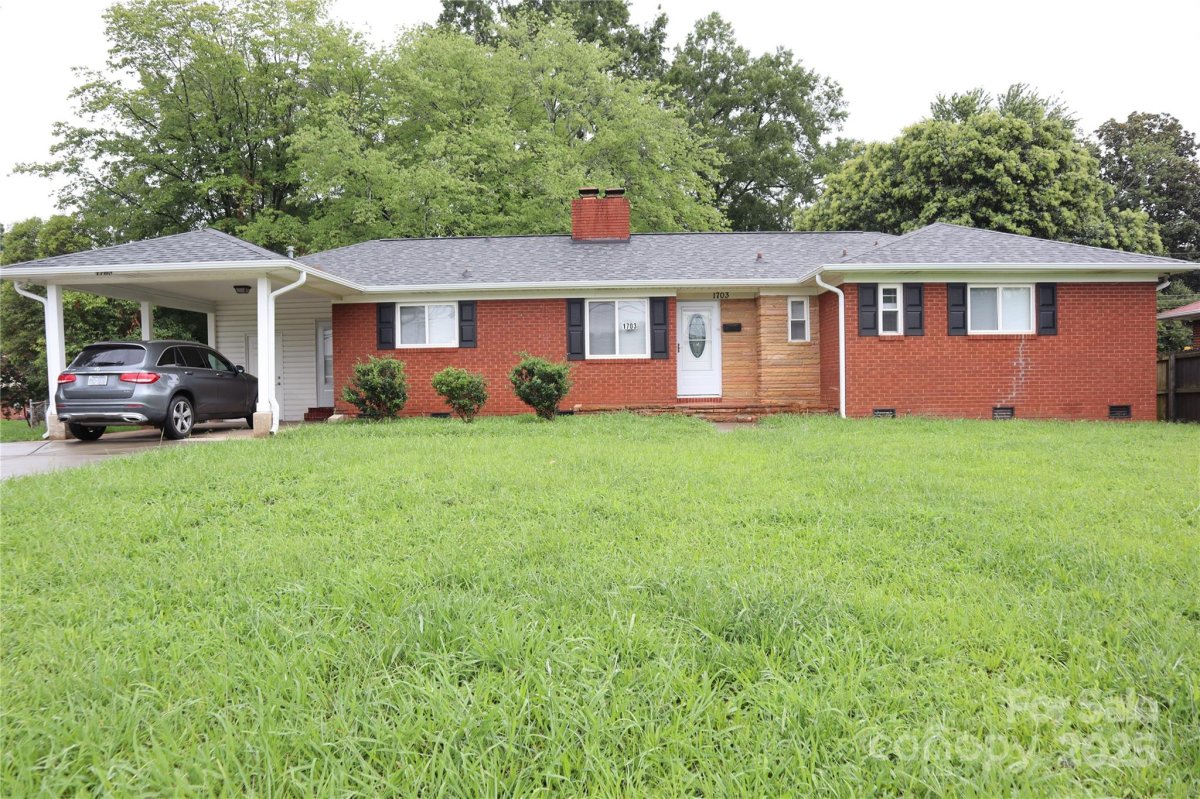 1703 Tyvola Road