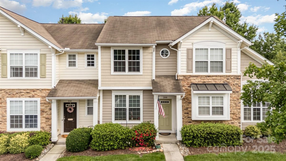 208 Dawn Mist Lane