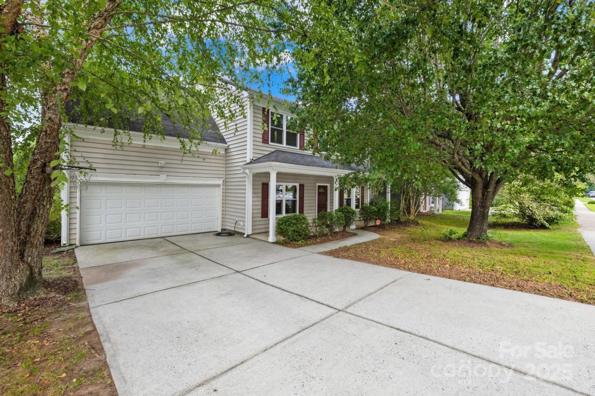 8151 Chatham Oaks Drive