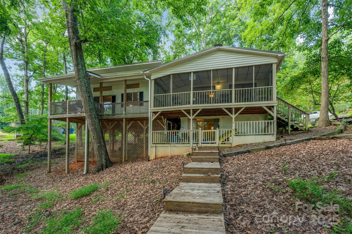494 Deerfield Road