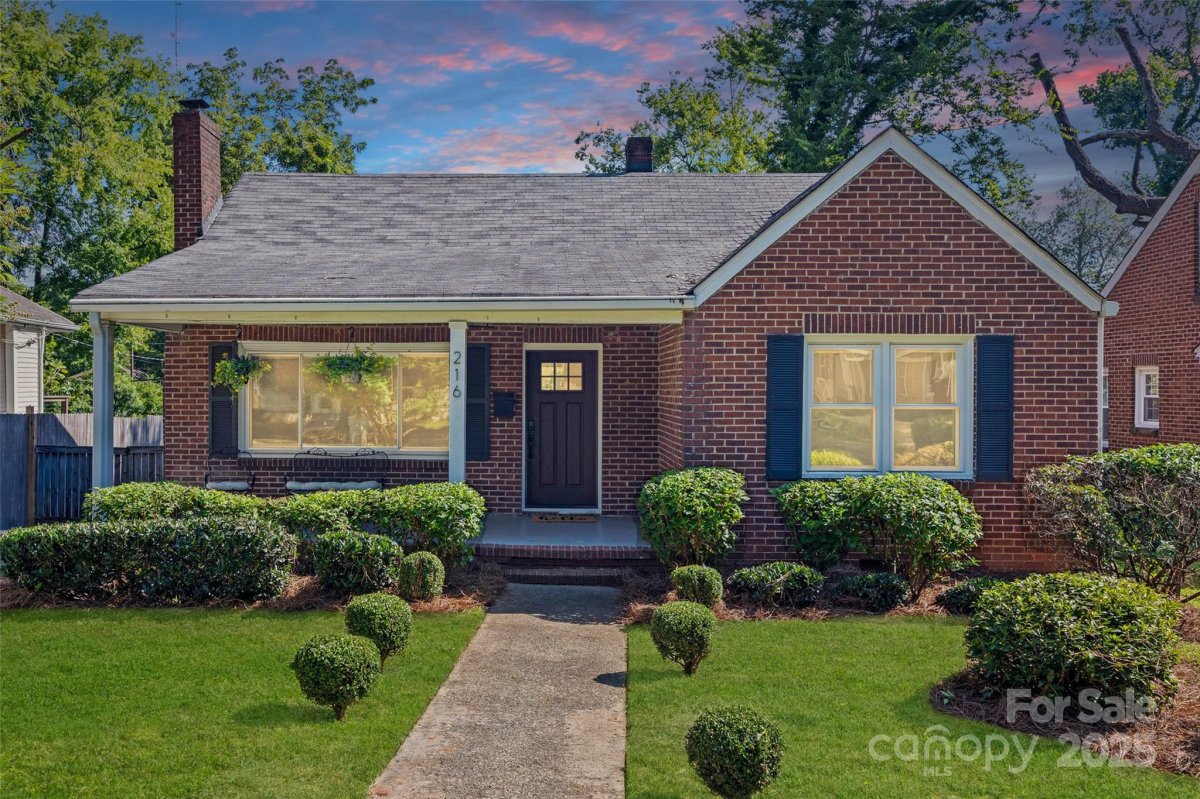 216 Sylvania Avenue