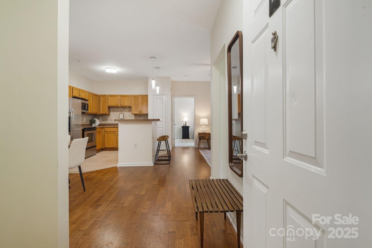 291 Brickton Village Circle 106