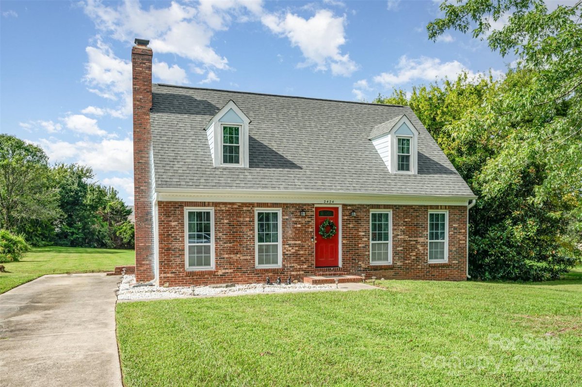 2424 Castlecomer Drive