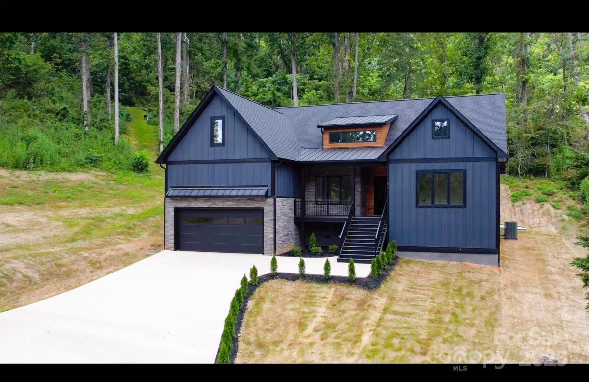 63 Winding Ridge Road