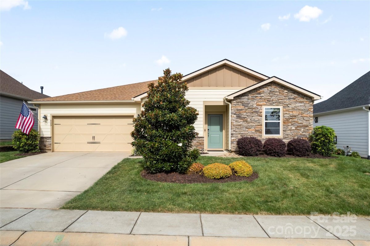 523 Bowline Drive