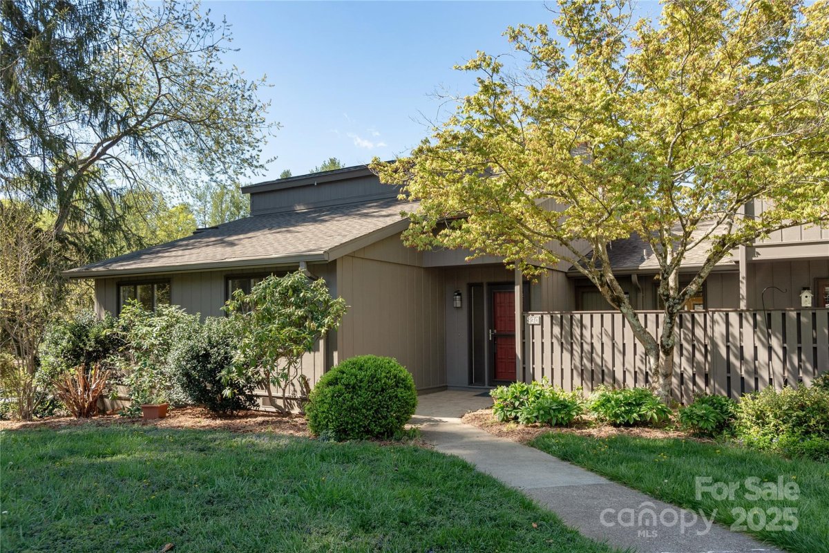 530 Crowfields Lane