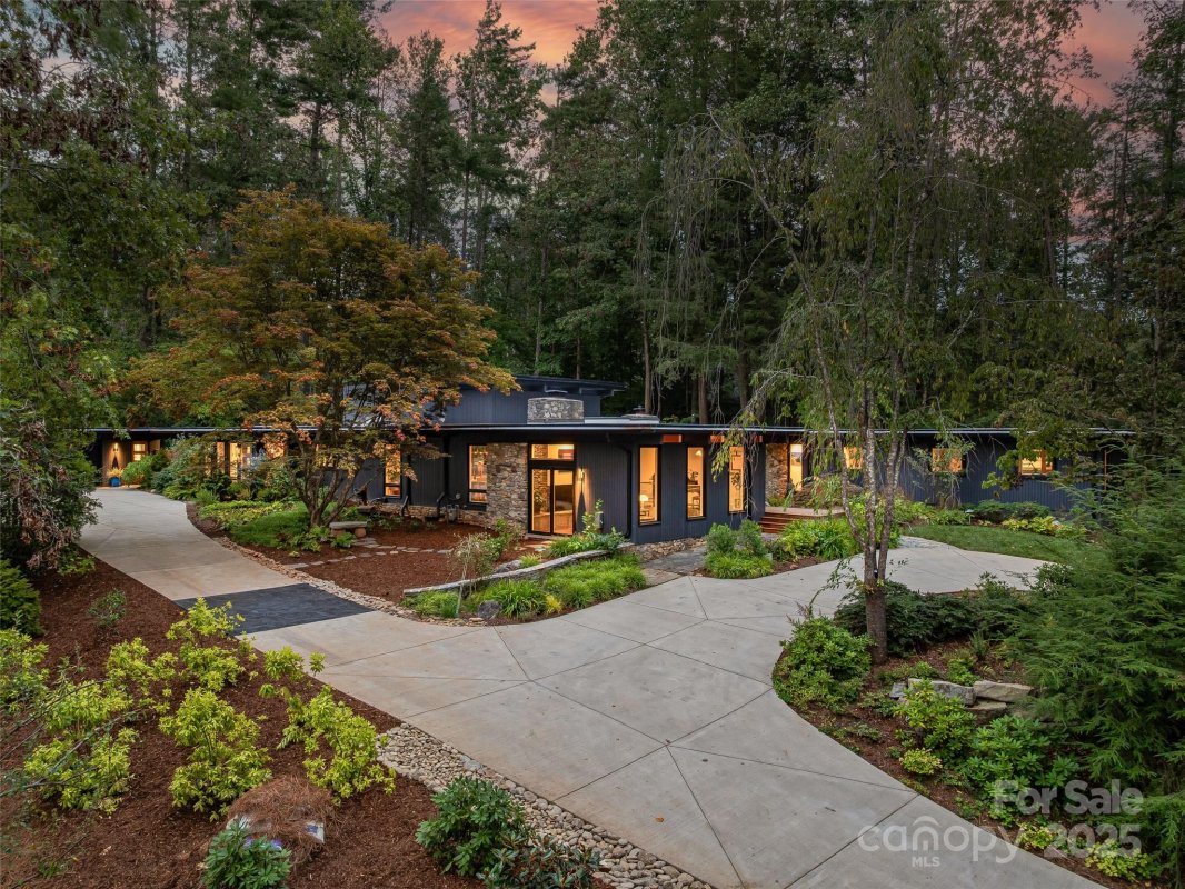 5 Brookside Road