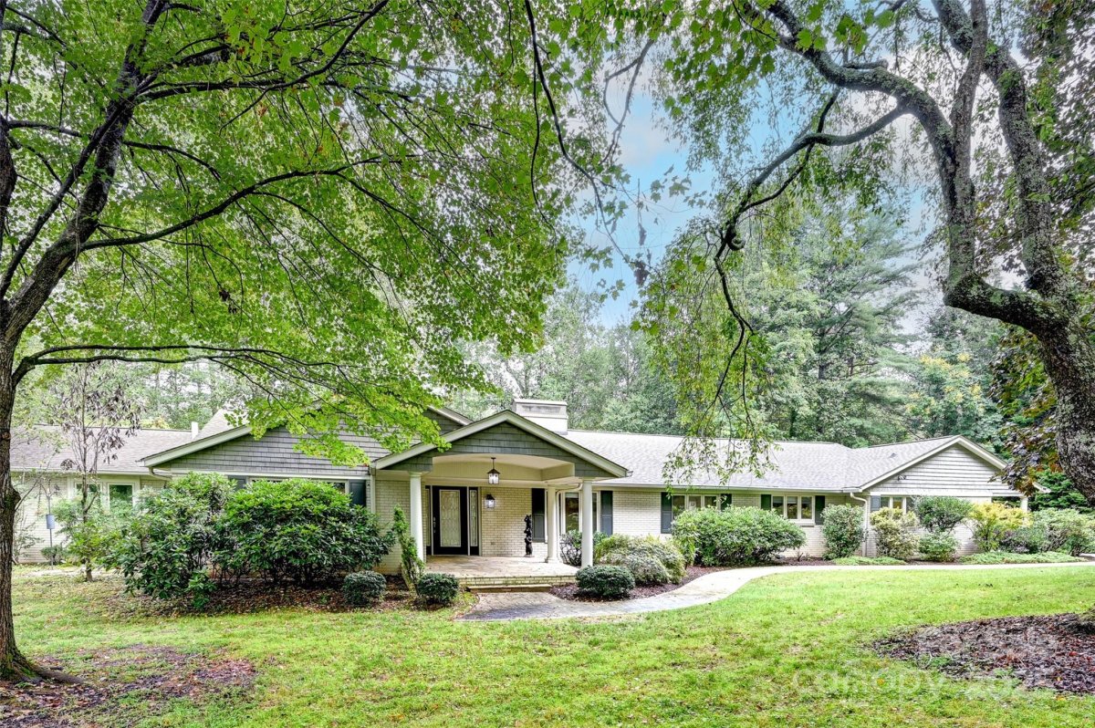 415 Vanderbilt Road