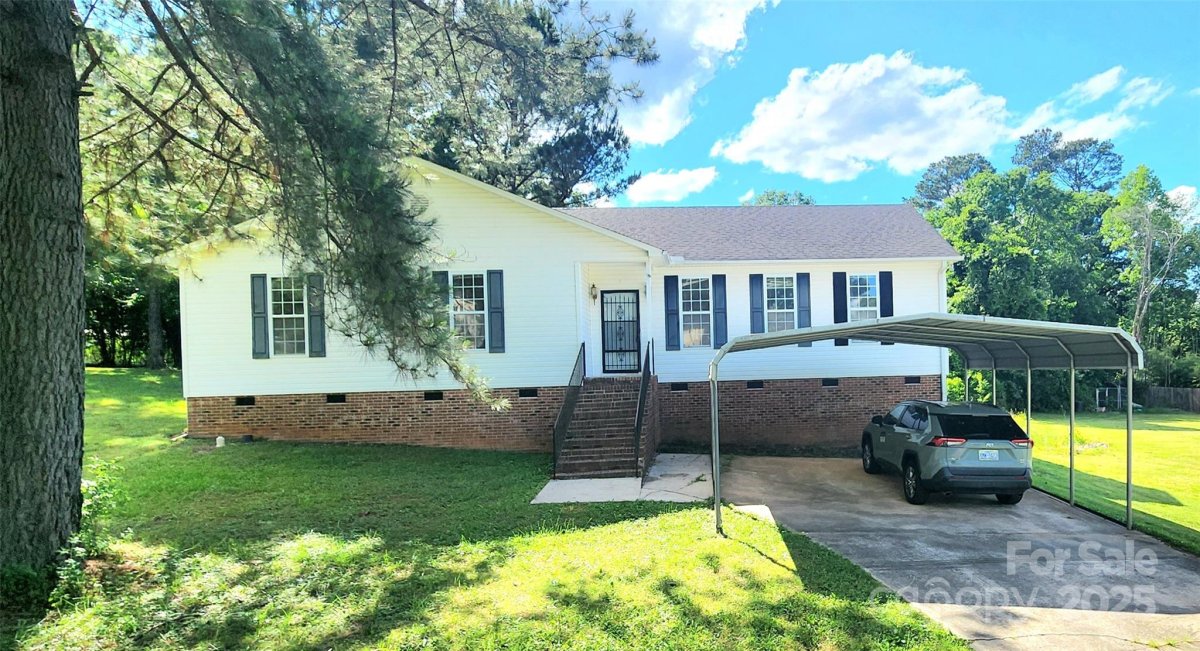 1066 Tremont Avenue