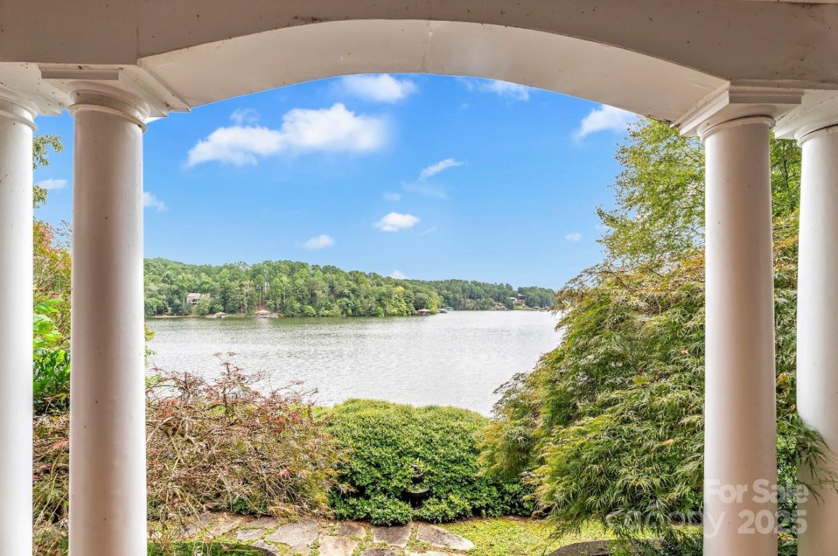 126 Winwood Circle