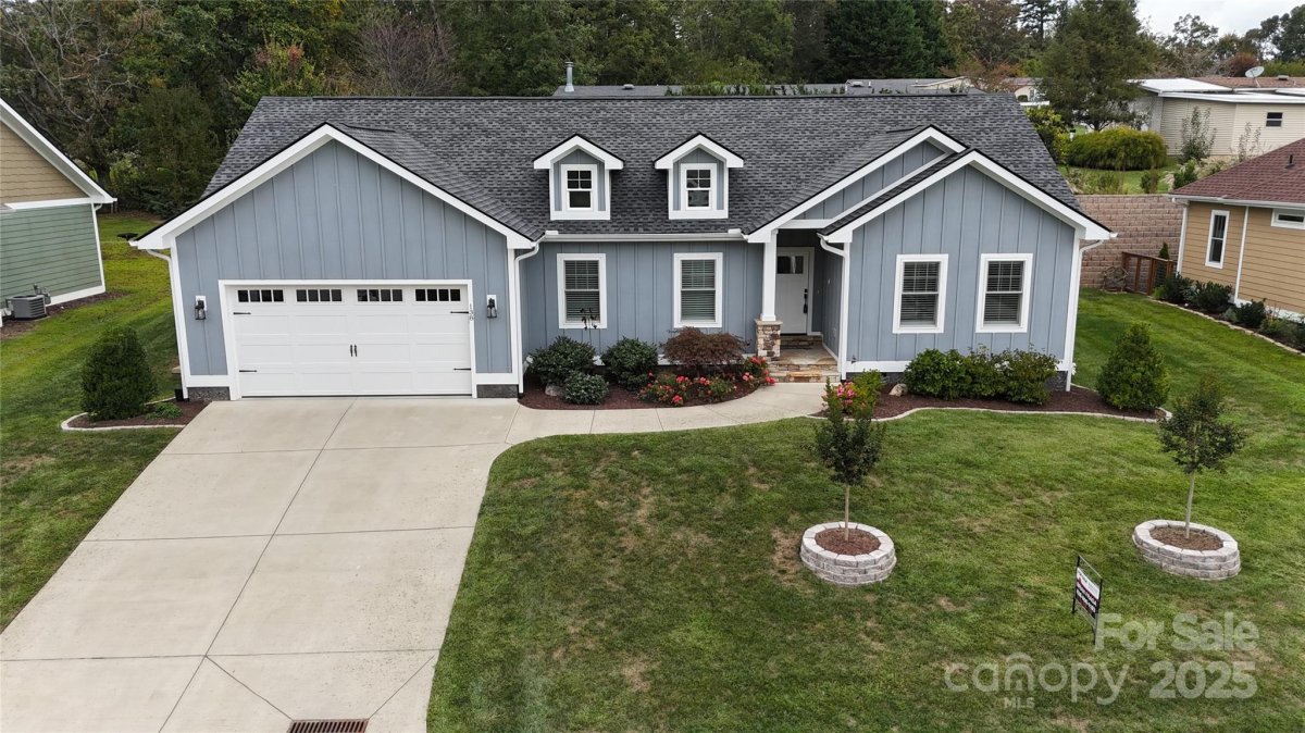 138 Olde Oak Way
