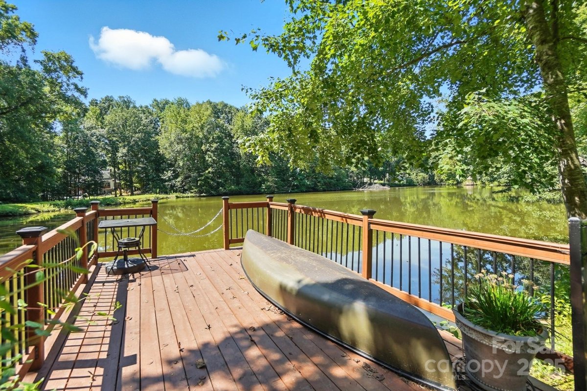 10219 Windtree Lane