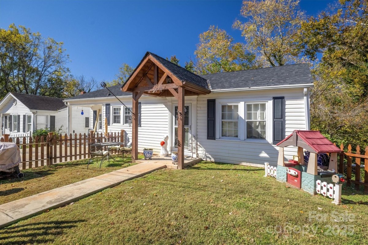 416 Edgewood Drive