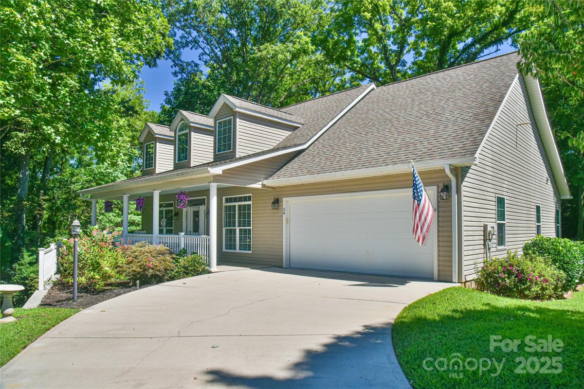 34 Waterbury Court