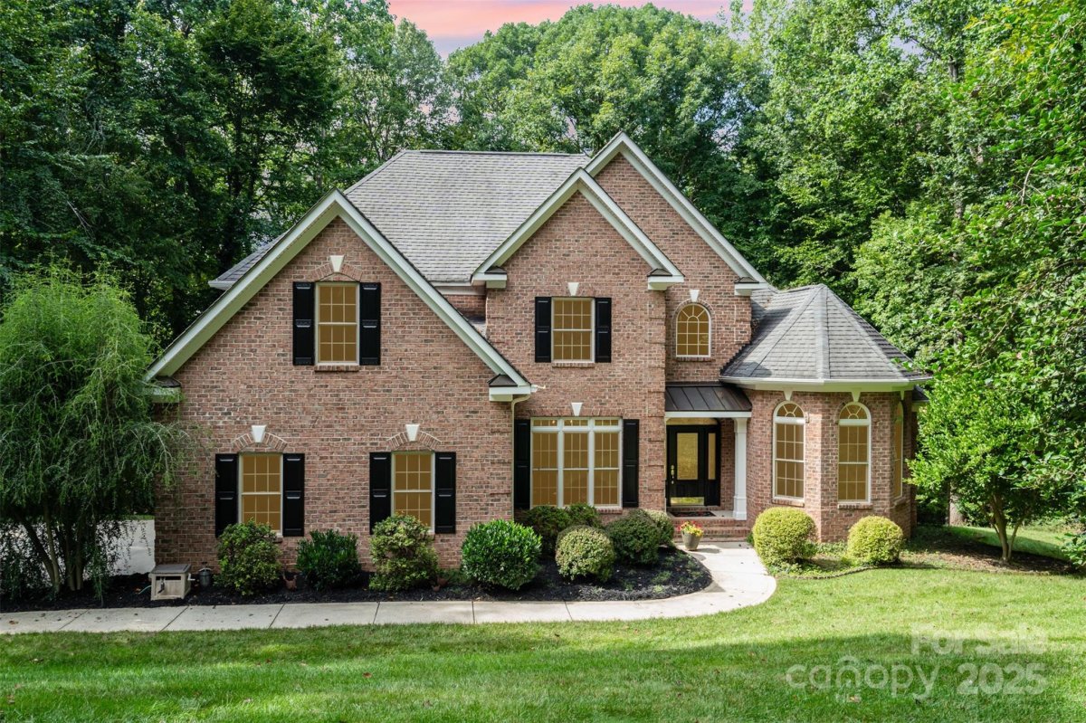 112 Eagle Chase Lane