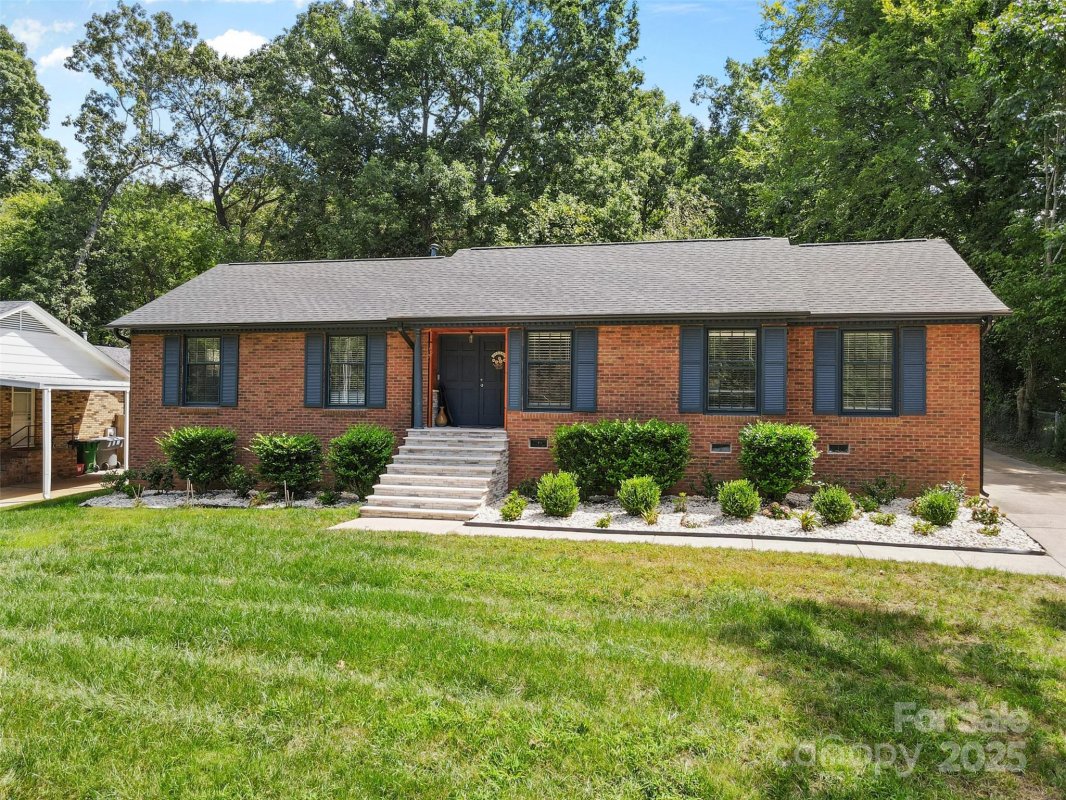4500 Dawnwood Drive