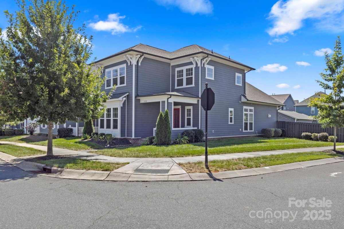 13702 Jacks Lane