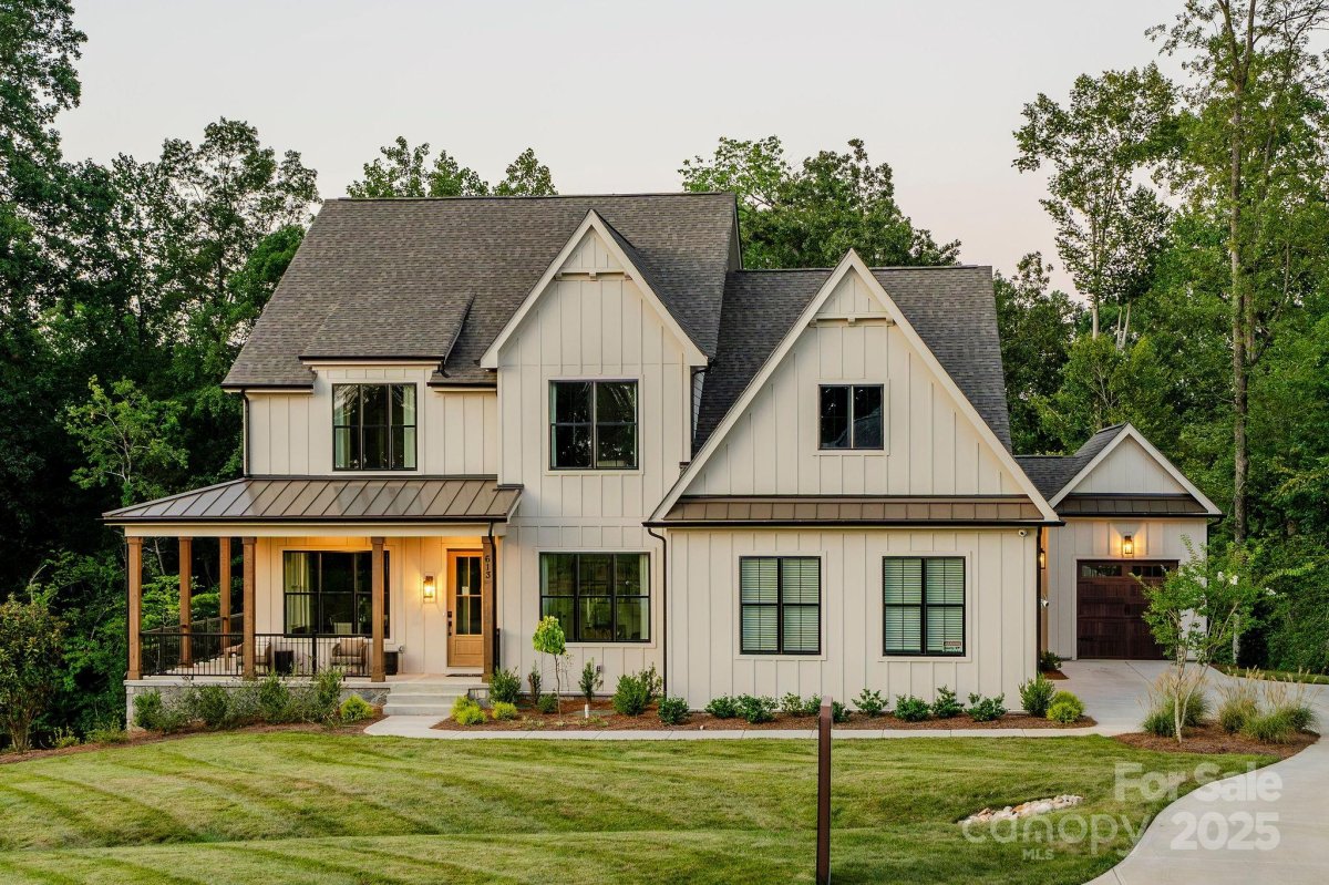 Lot 2 Pinnacle Way