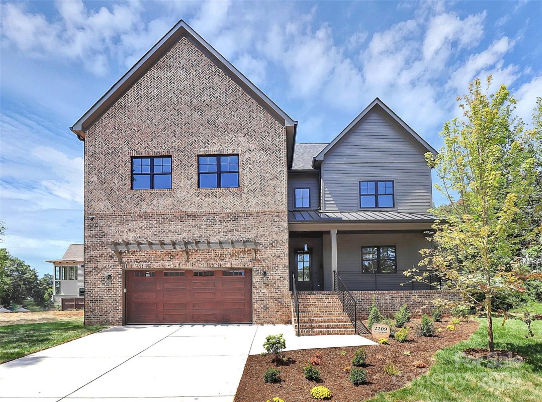 2209 Norcross Place