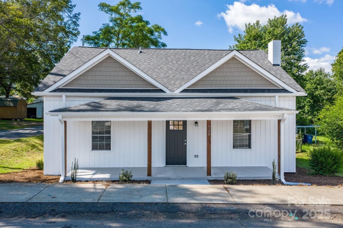 720 E Main Street
