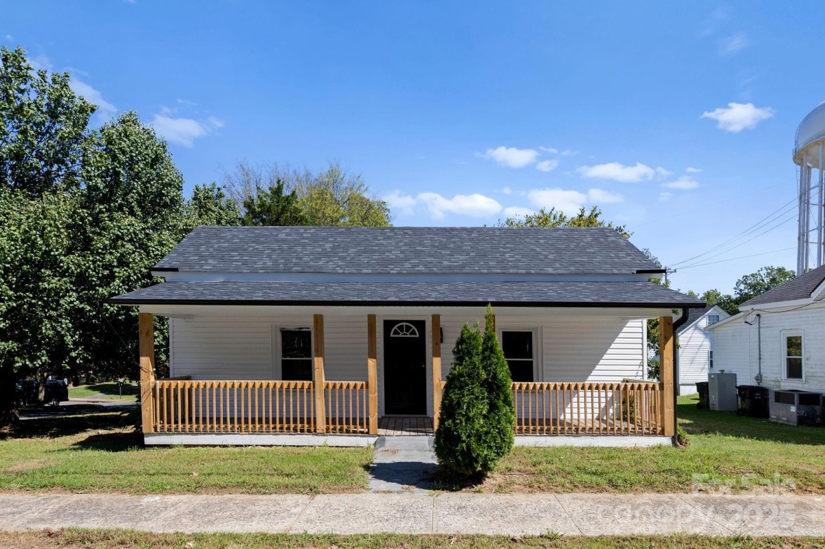 304 N Jones Avenue