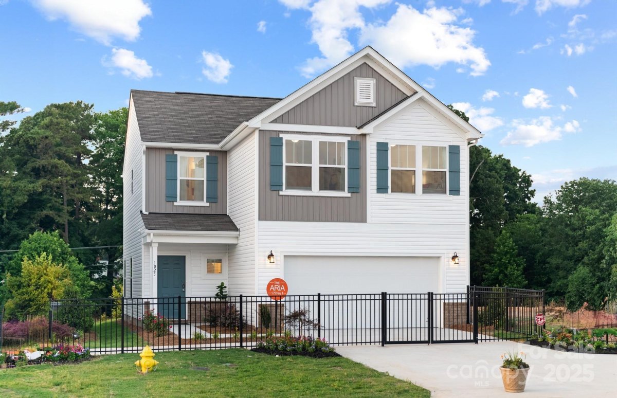1025 Freeman View Drive