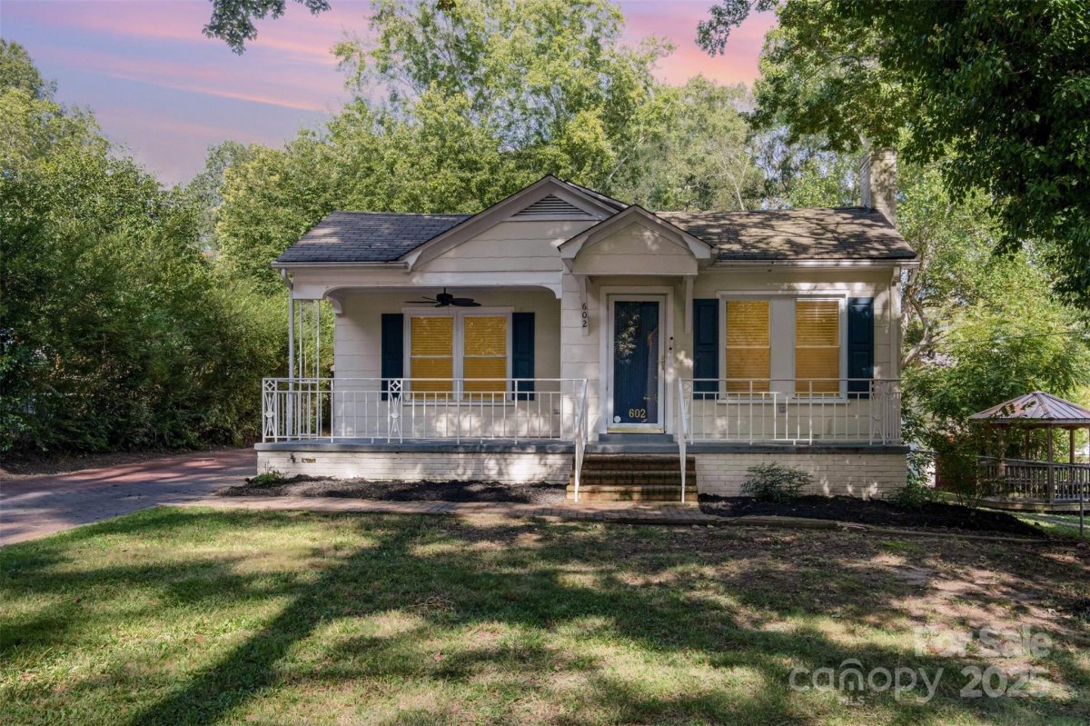 602 Evelyn Avenue