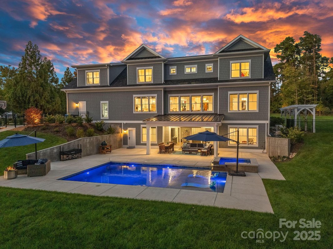 111 Kent Court
