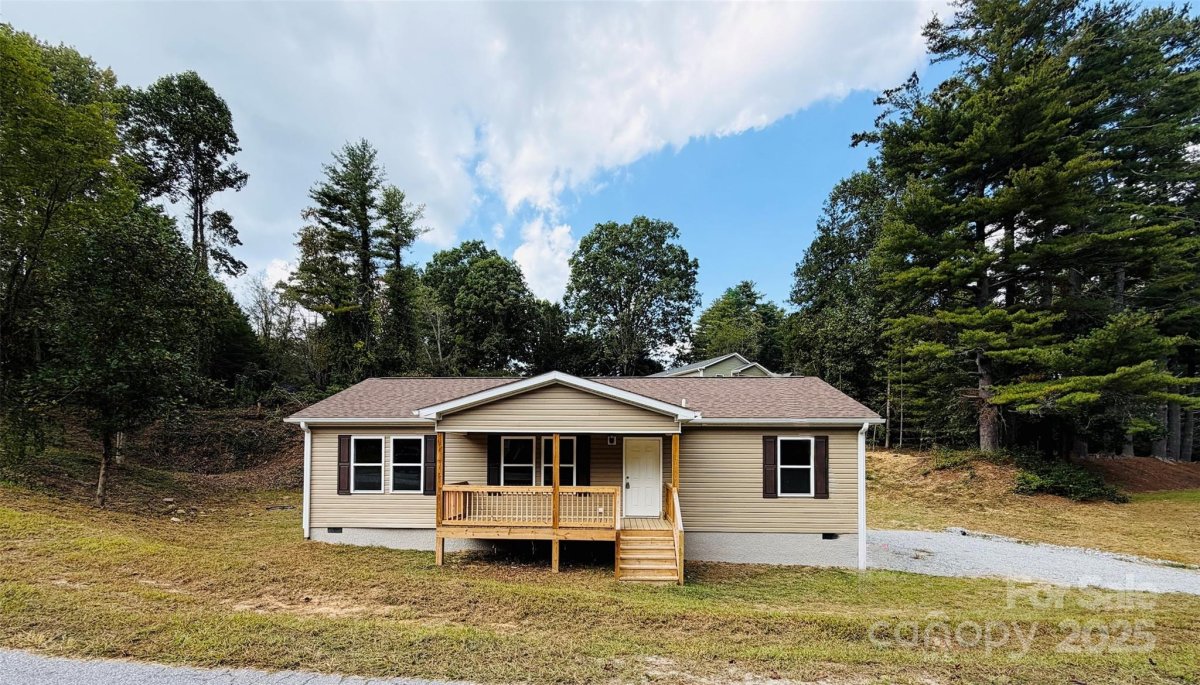 204 Oscelake Way