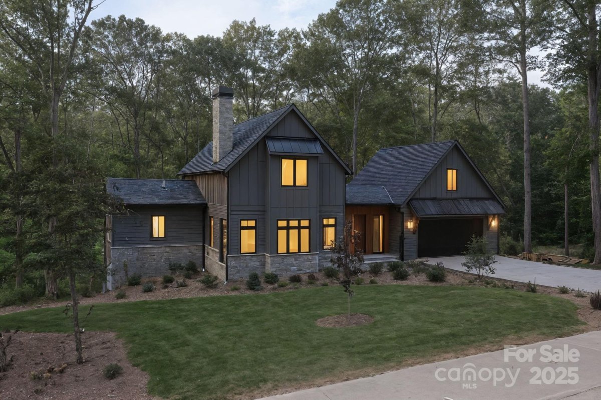 25 Ted Linn Drive